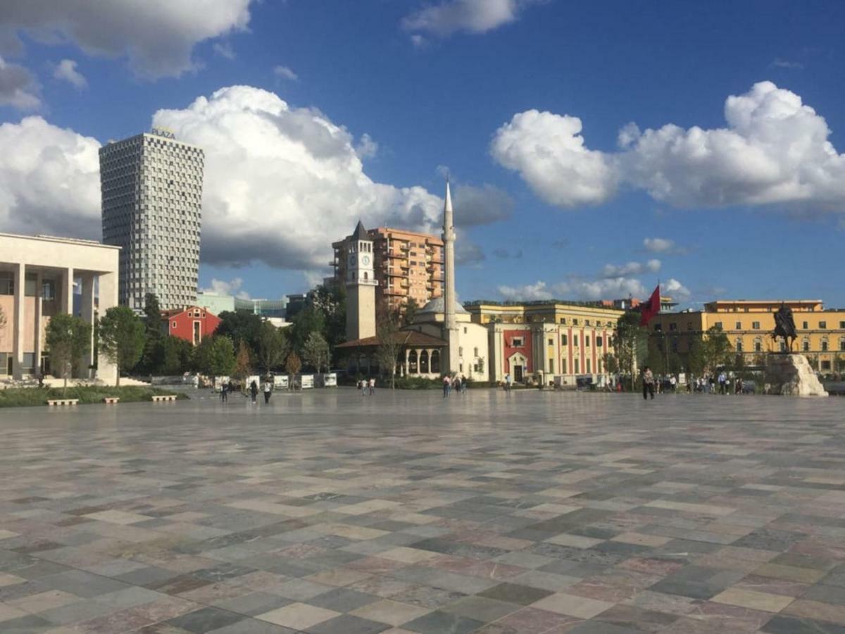 "Tata'S Home"! Tirana Buitenkant foto
